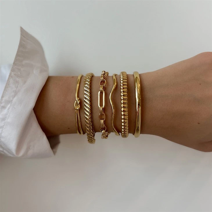Opinn venjulegur armband