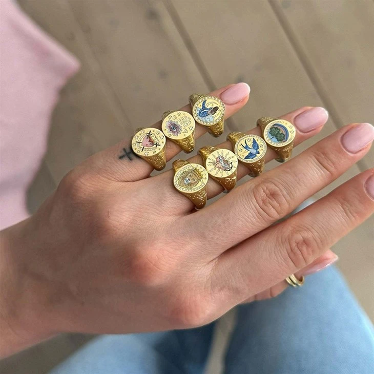 Painted Vintage Style Signet Ring high quality