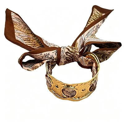 Breiður trefil Dot Cutout Cuff